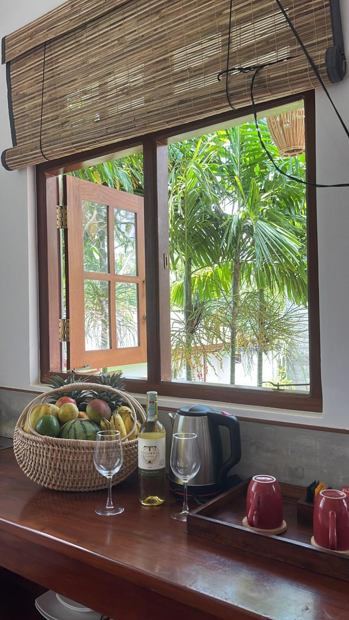 Beach Club Apartments Induruwa Buitenkant foto
